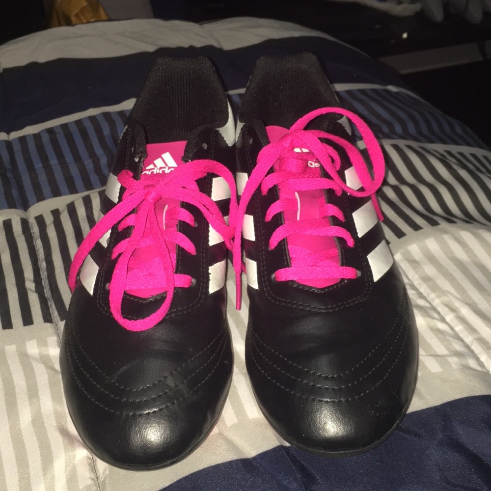 Adidas, Black & Pink Soccer, size 6 shoes for sale